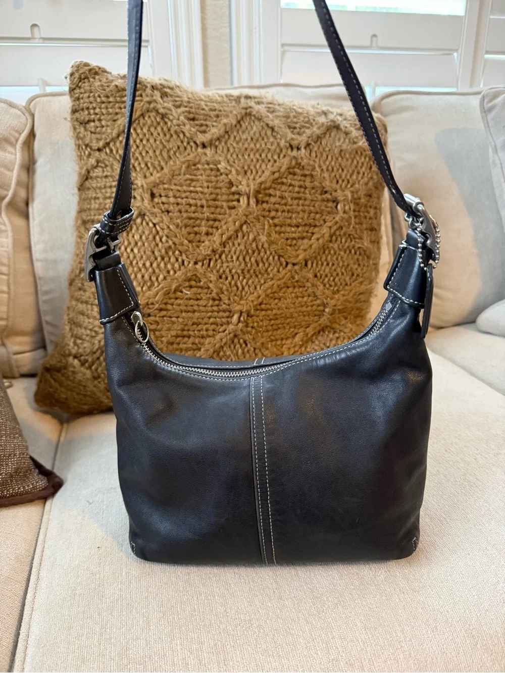 Vintage Coach Legacy Black Leather Hobo Bag with Contrast Stitching 9566
